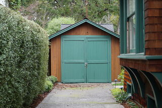 The Garage Myth: How Apple, HP, Amazon, and Google Really Started