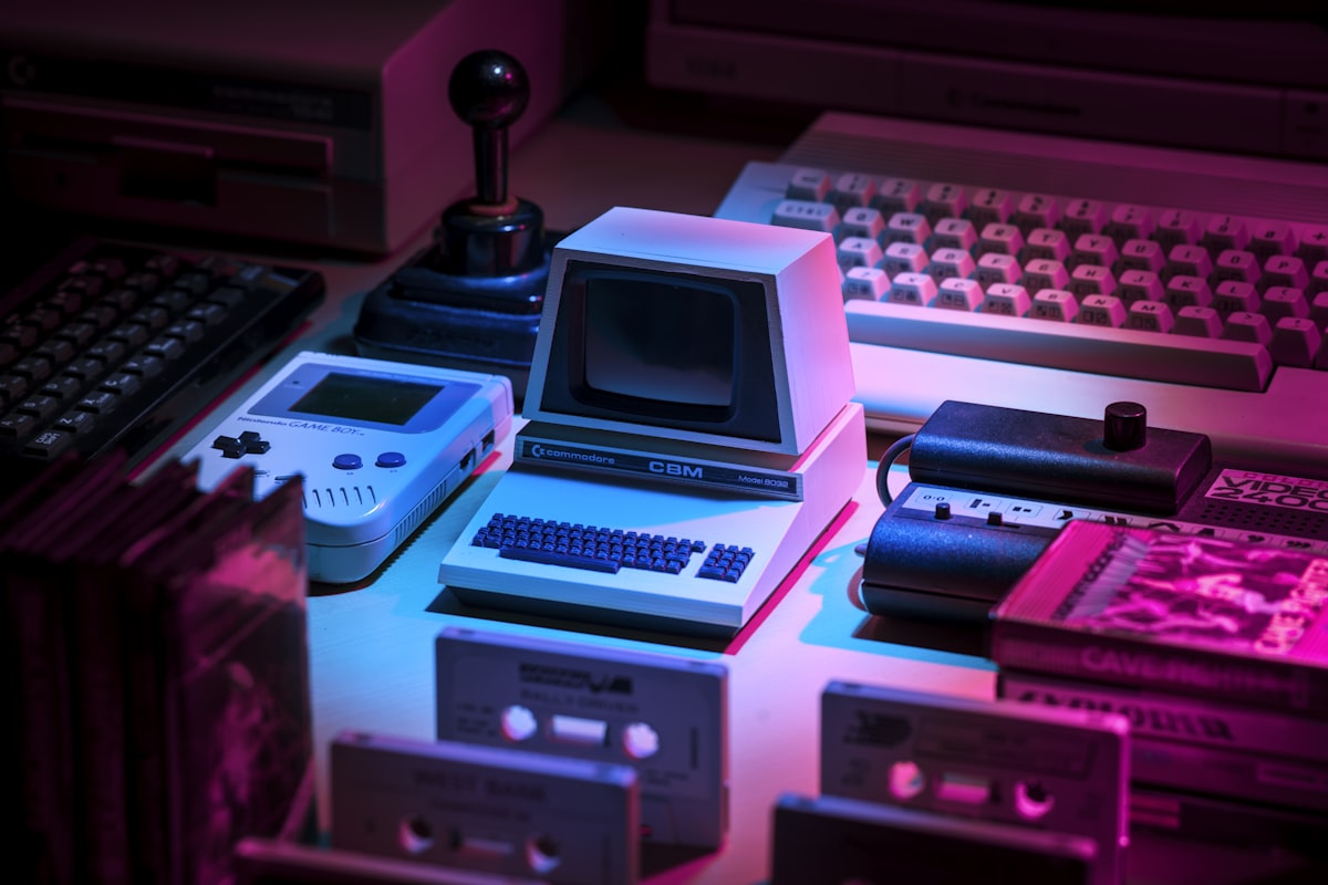 1997: The Year That Changed Everything — Netflix, Google, and the Birth of Modern Tech